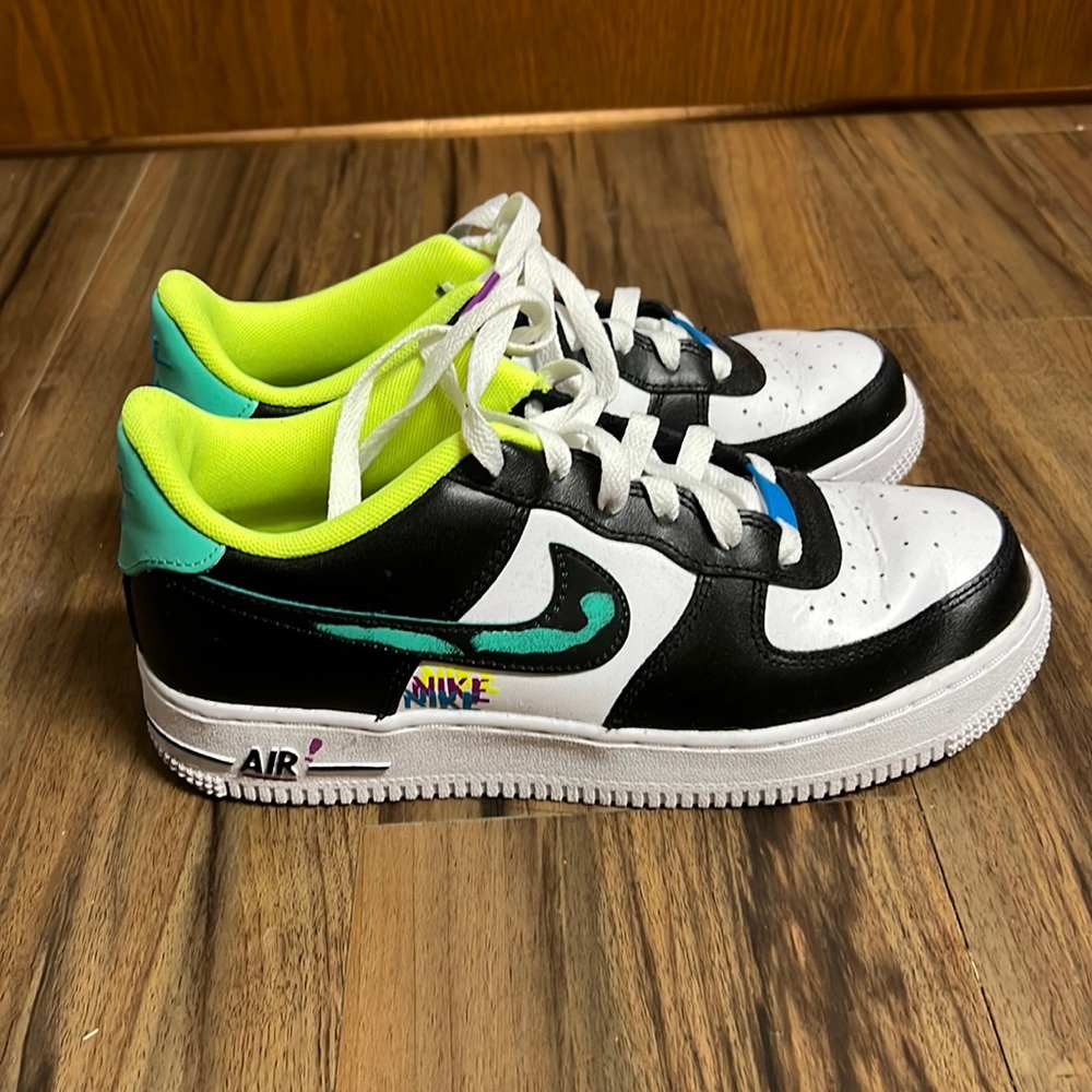 Unisex Nike Air Forces!